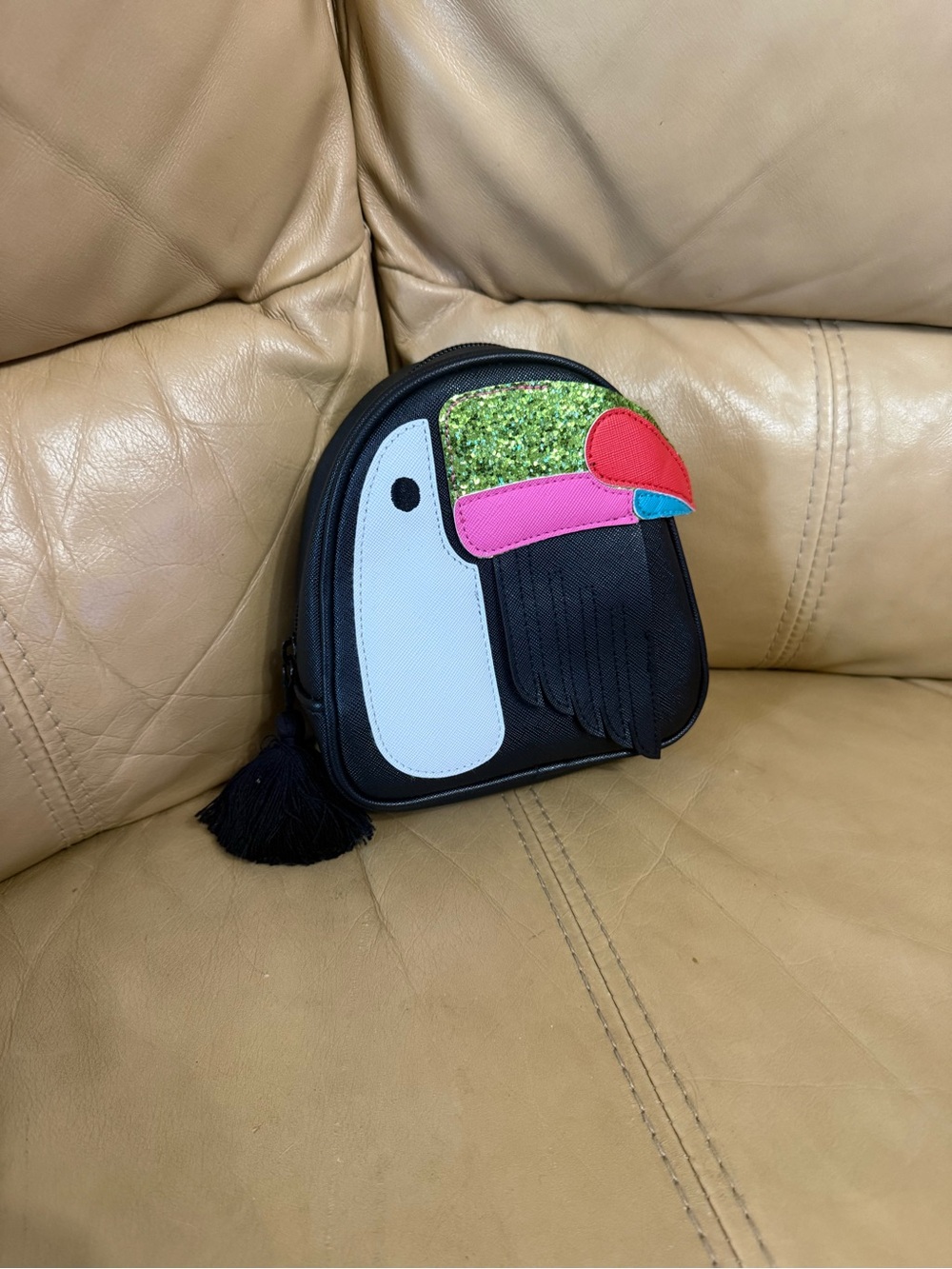 Bath & Body Works Toucan Glitter Cosmetic
Bag Tassel NWT Tropical